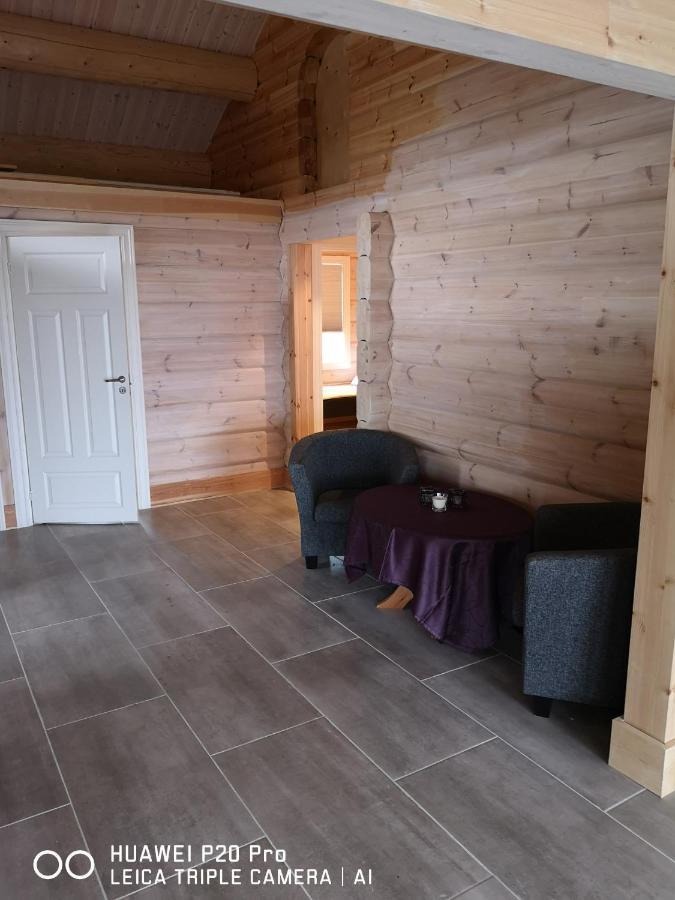 Lyngen Ski- Og Fiskecamp Lenangsoyra Exterior foto